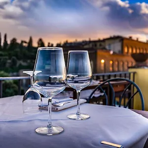 https://hotel-la-scaletta-florence.it-tuscanyhotel.com